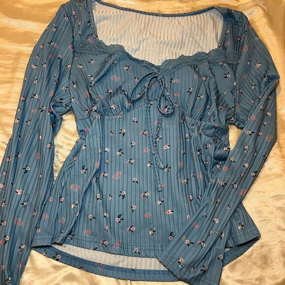 Floral Blue Long Sleeve Top - Picture 1 of 2